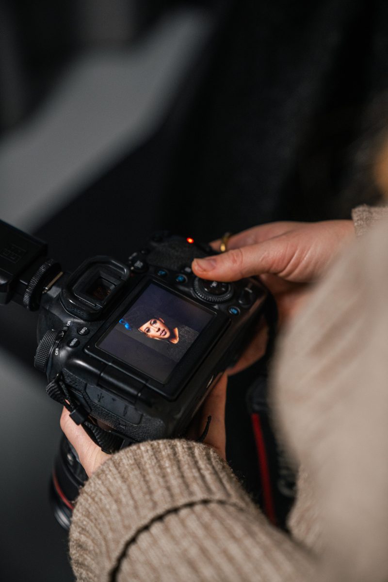 The private photography experience — behind the scenes of a luxury portrait session with Anna Zulian in Switzerland