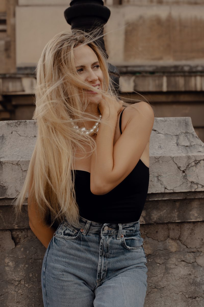 Timeless portrait with film-like tones by Anna Zulian Photography